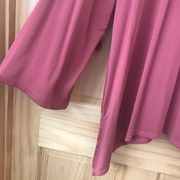 Cable & Guage lattice neck flowy tunic plus size 1X - Picture 7 of 13